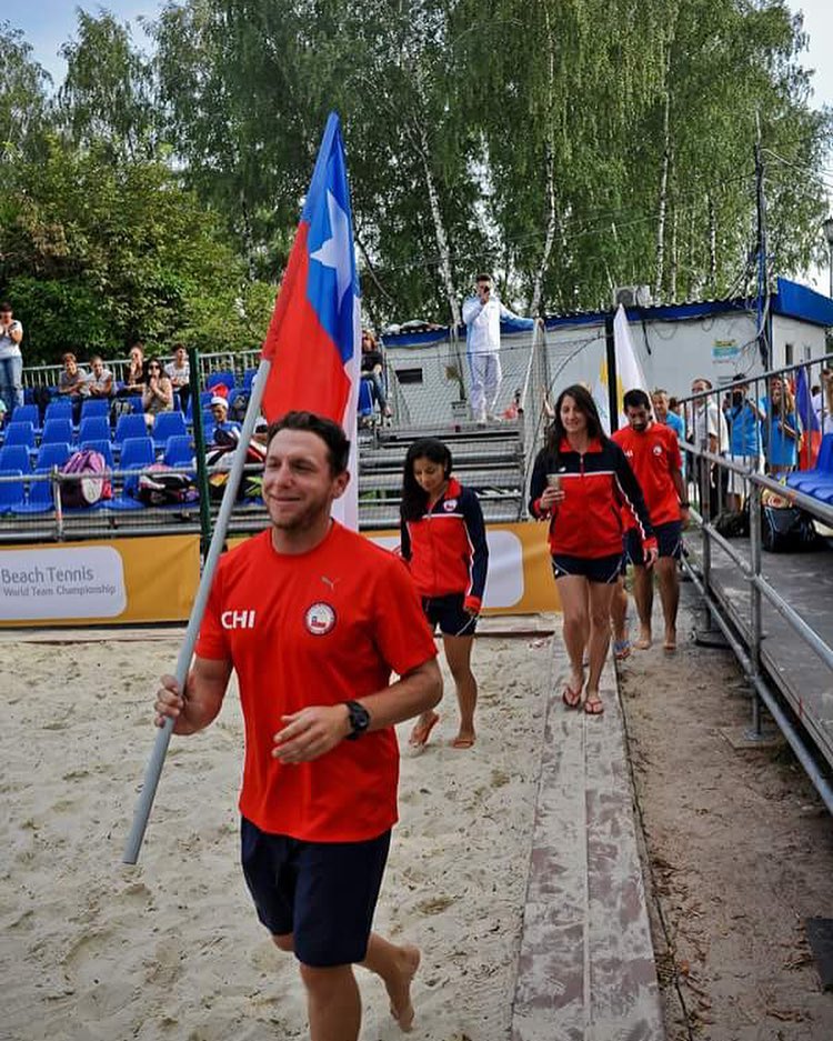 Chile suma una victoria y una derrrota en el mundial de Tenis Playa