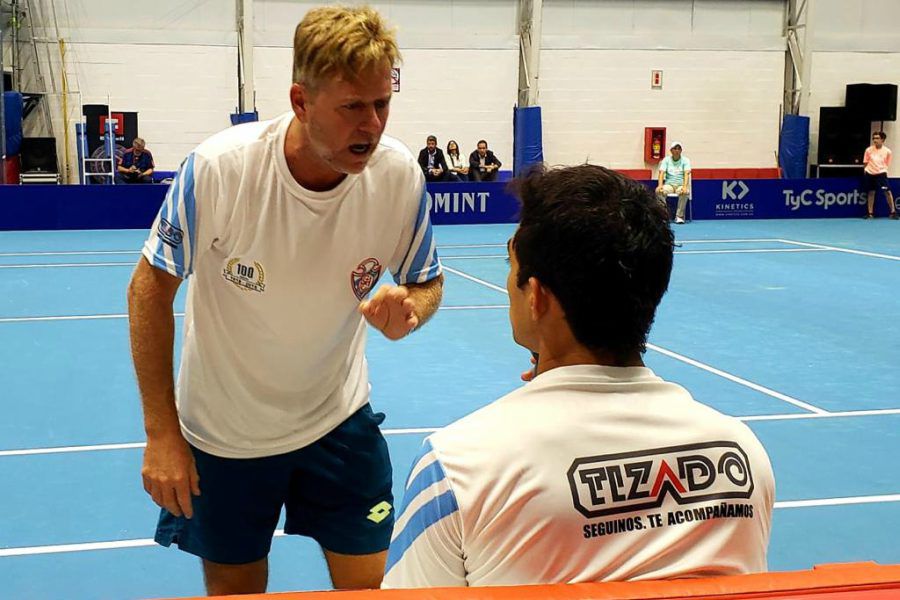 Schneiter elige seguir con Garin