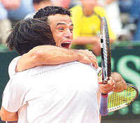 Copa Davis 2003, Ecuador-Chile: NO SE PUDO CONTRA LOS LAPENTTI