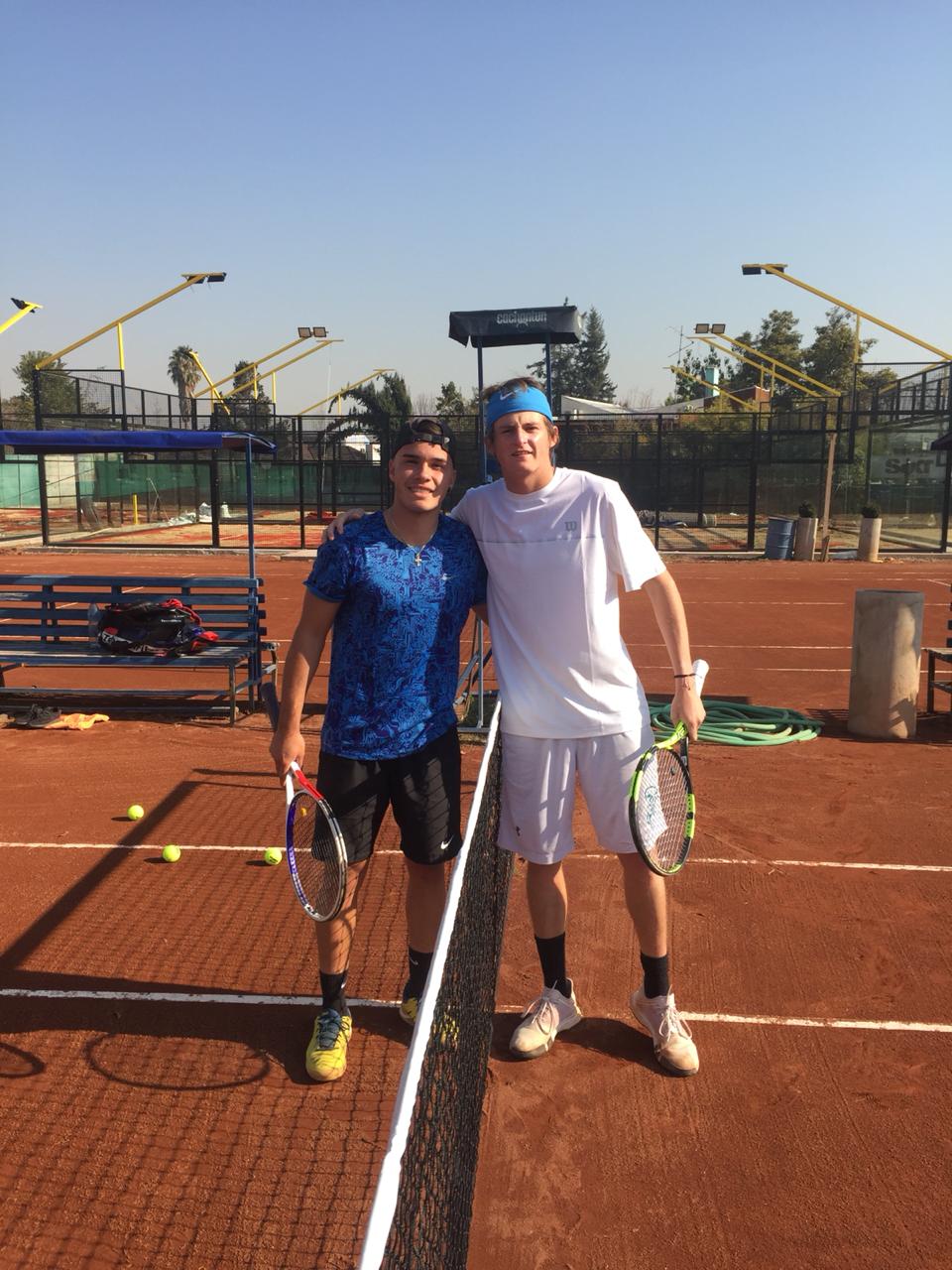 Achondo consigue 2 de 3 torneos jugados en Chile