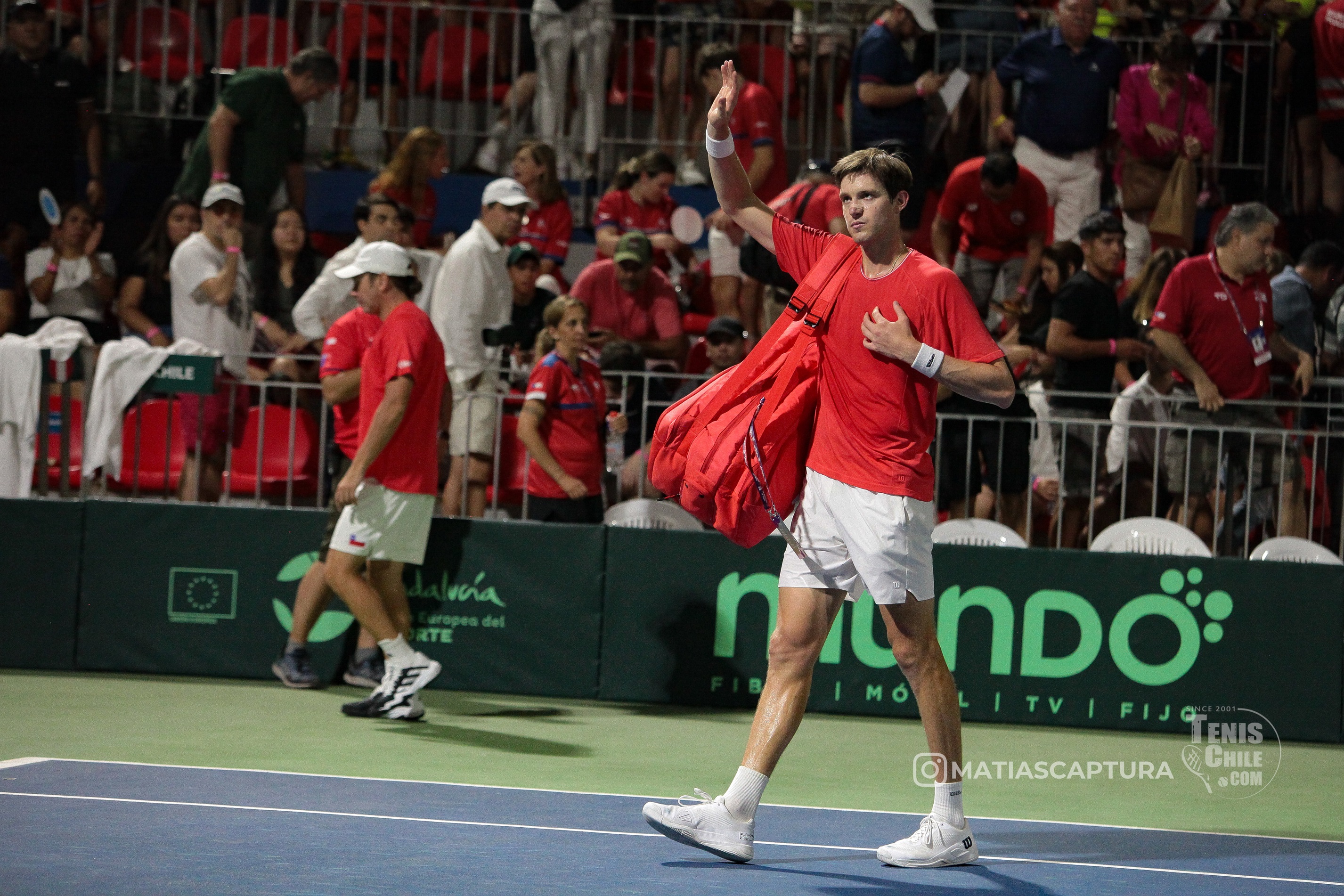 Chile y Perú empatan en el primer día de Copa Davis