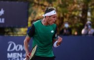Tabilo vence a Kovalik y se medirá con Garin en segunda ronda