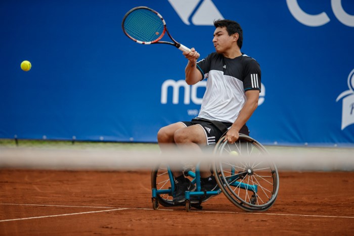 Alexander Catalado juega el Masters Junior Cruyff Foundation