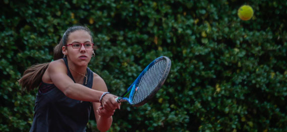 Sarria, Jadue y Pavissich en damas, Oñate en varones se mantienen en carrera en Argentina