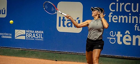 Bárbara Gatica levantó su primer trofeo este 2019 en el W15 en Tabarka
