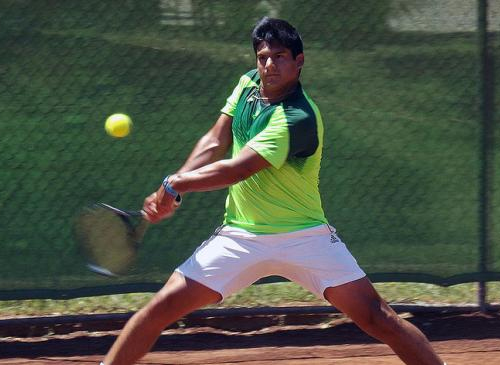 Bastian Malla debuta con tremendo triunfo