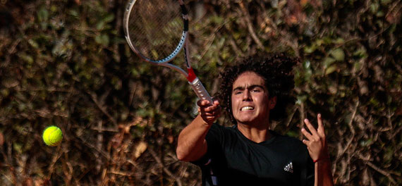 Torres avanza en Panamá; Gerald y Goldsmith debutan mañana en España y Argentina