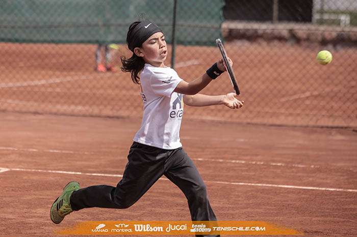 Tenis 10 va de Santa Elena de Chicureo al Stade Francais