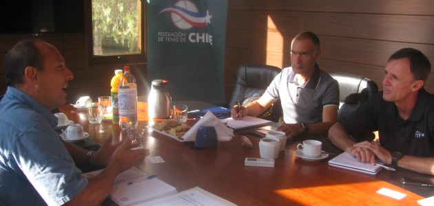 Oficial de Desarrollo de la ITF se reúne con presidente de la FTCh