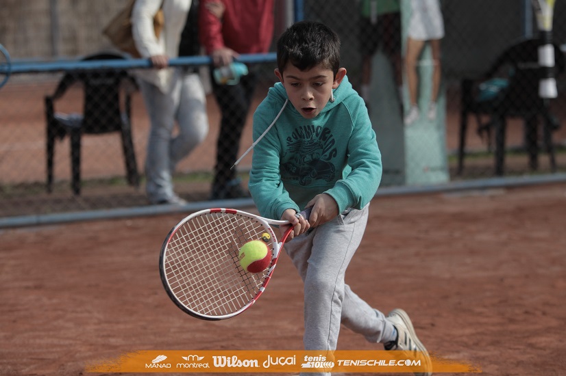 Tremendo espectáculo mostraron los deportistas en el Tenis 10 de Chicureo