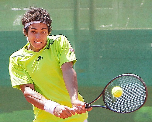 Garin gana y acecha a Jarry