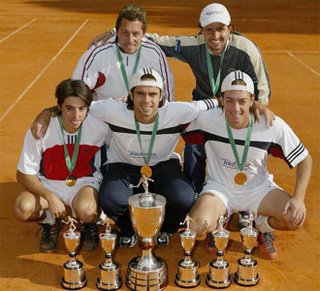 4 títulos mundiales de Tenis para Chile en 7 finales disputadas por equipos - 2004: Chile es Bicampeón del mundo