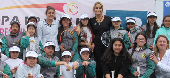 Fernanda Brito viajó a Italia luego de encabezar lanzamiento de la Copa LP Chile presentado por IND