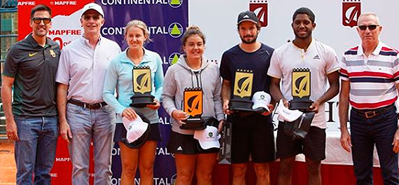 Fernanda Brito fue vicecampeona en el W15 de Lambaré