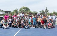 Futuros Para el Tenis y Hans Podlipnik realizaron diversas actividades