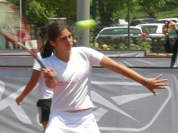 Becerra juega en Perú y Gerald gana en Costa Rica