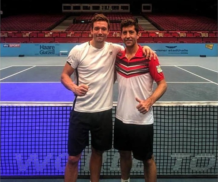 Hans Podlipnik logró extraordinario triunfo en dobles y avanzó en el ATP de Viena