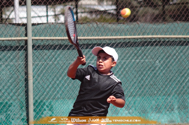 Estadio Nacional celebró a varios campeones de Tenis 10 en Semana Santa