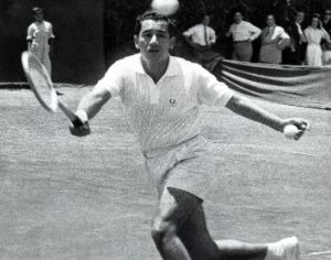 El recuerdo de Luis Ayala, el chileno que la rompió en Roland Garros