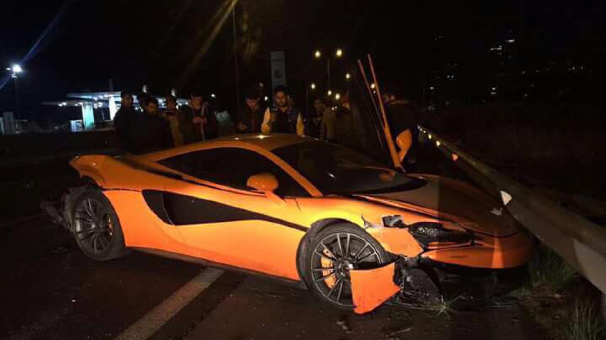 Marcelo Ríos sufre accidente en Costanera Norte