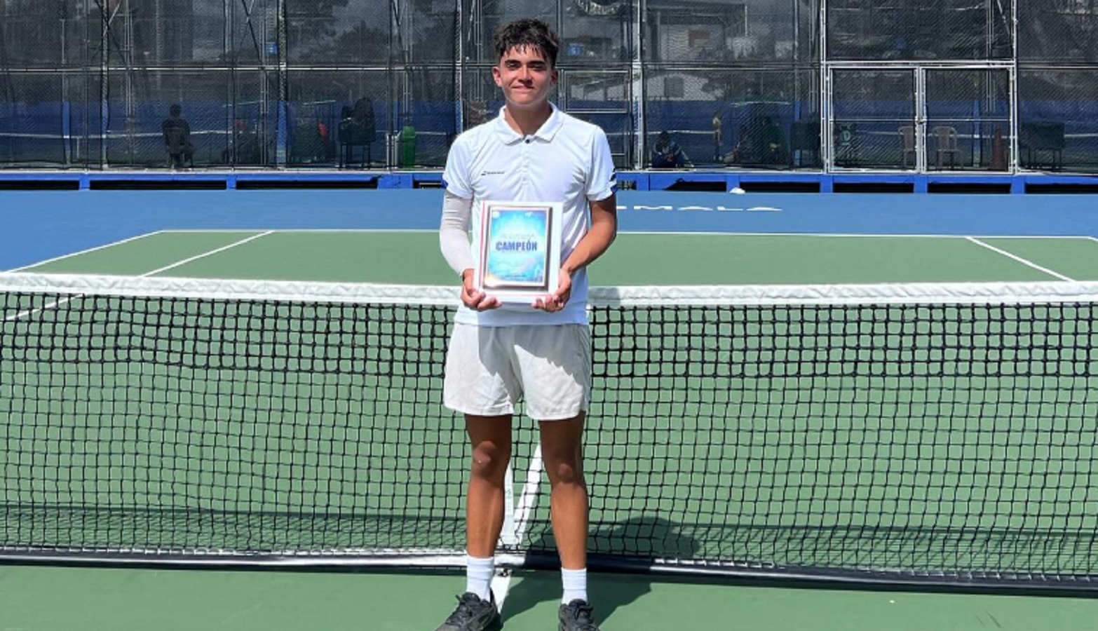 Becerra es campeón en Guatemala