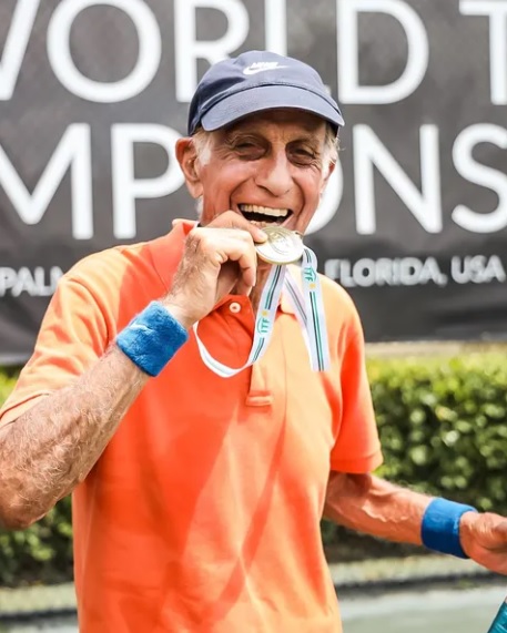 Tito Zerené la nueva sensación del tenis chileno