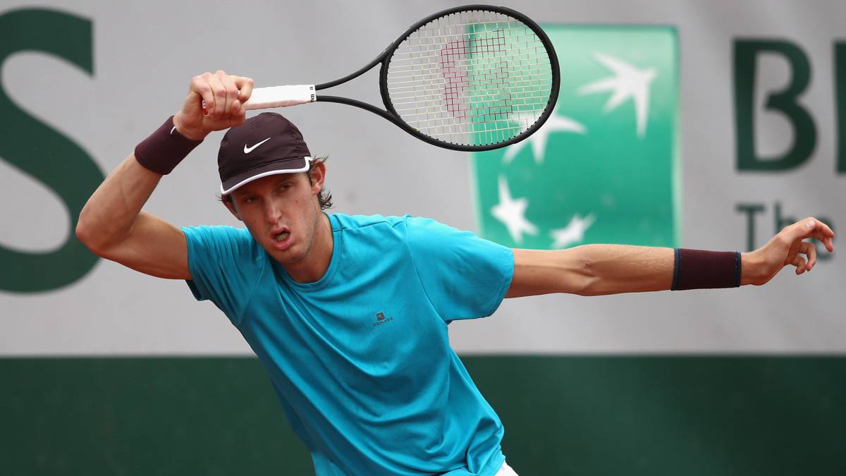 Jarry se mete a 4° de final en Santiago