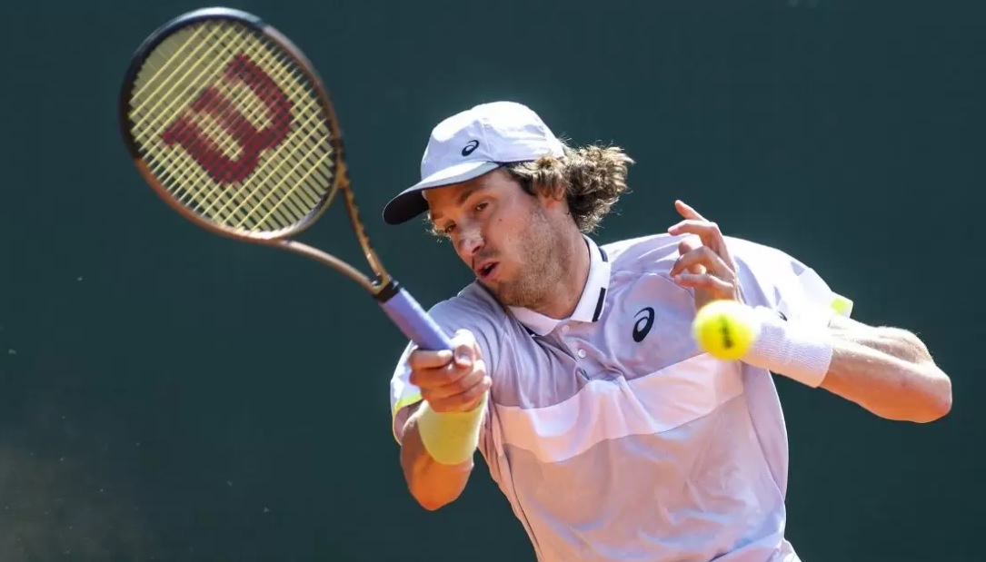 Jarry debuta con triunfo en Roland Garros