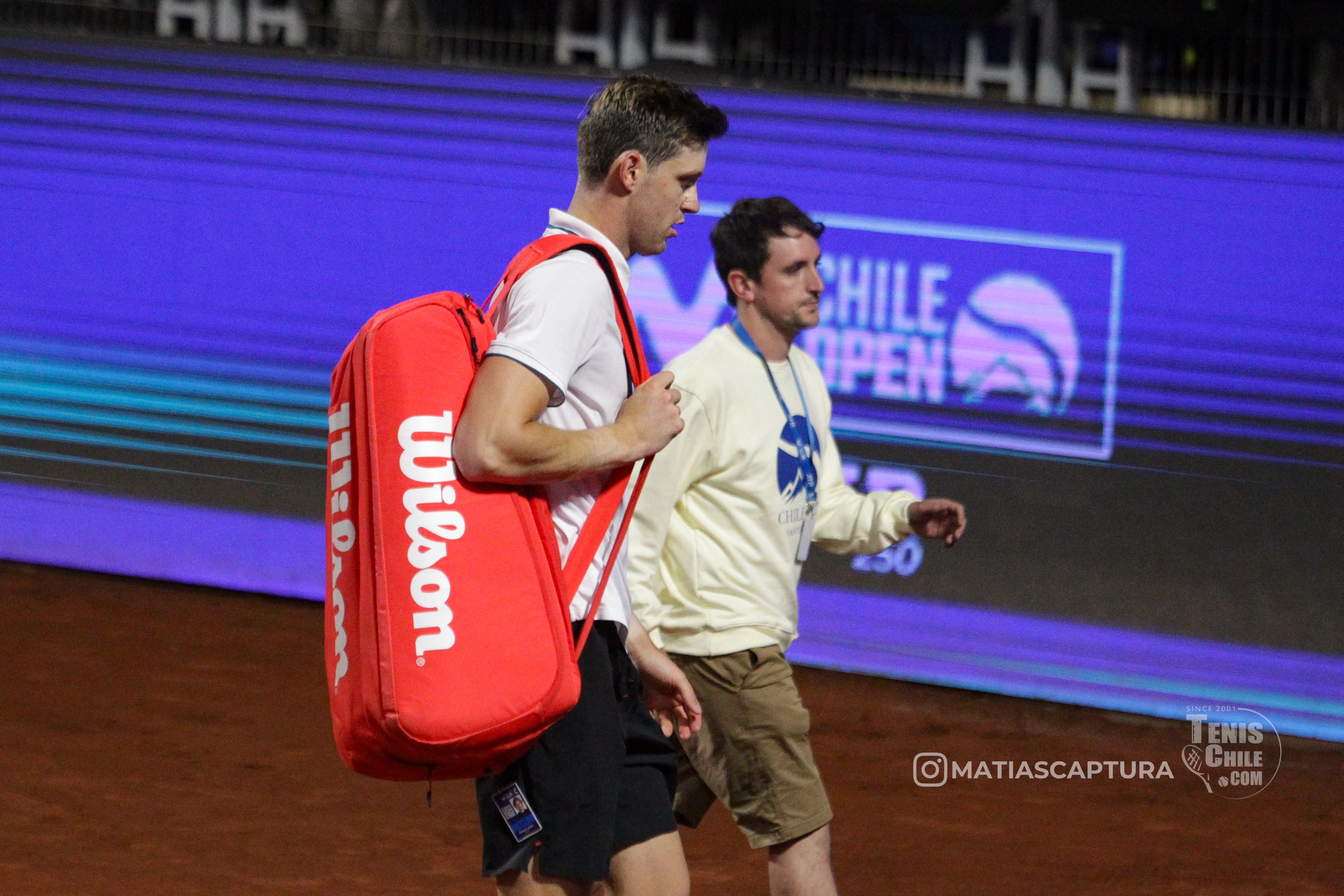 Moutet sorprende y elimina a Jarry en el Chile Open