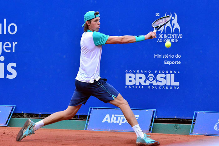 Jarry eliminado en Italia