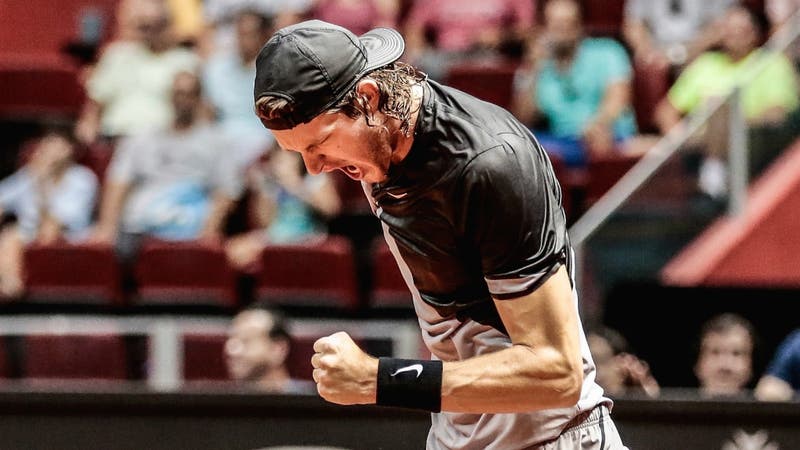 Jarry gana en Nápoles y va contra español Carballes Baena