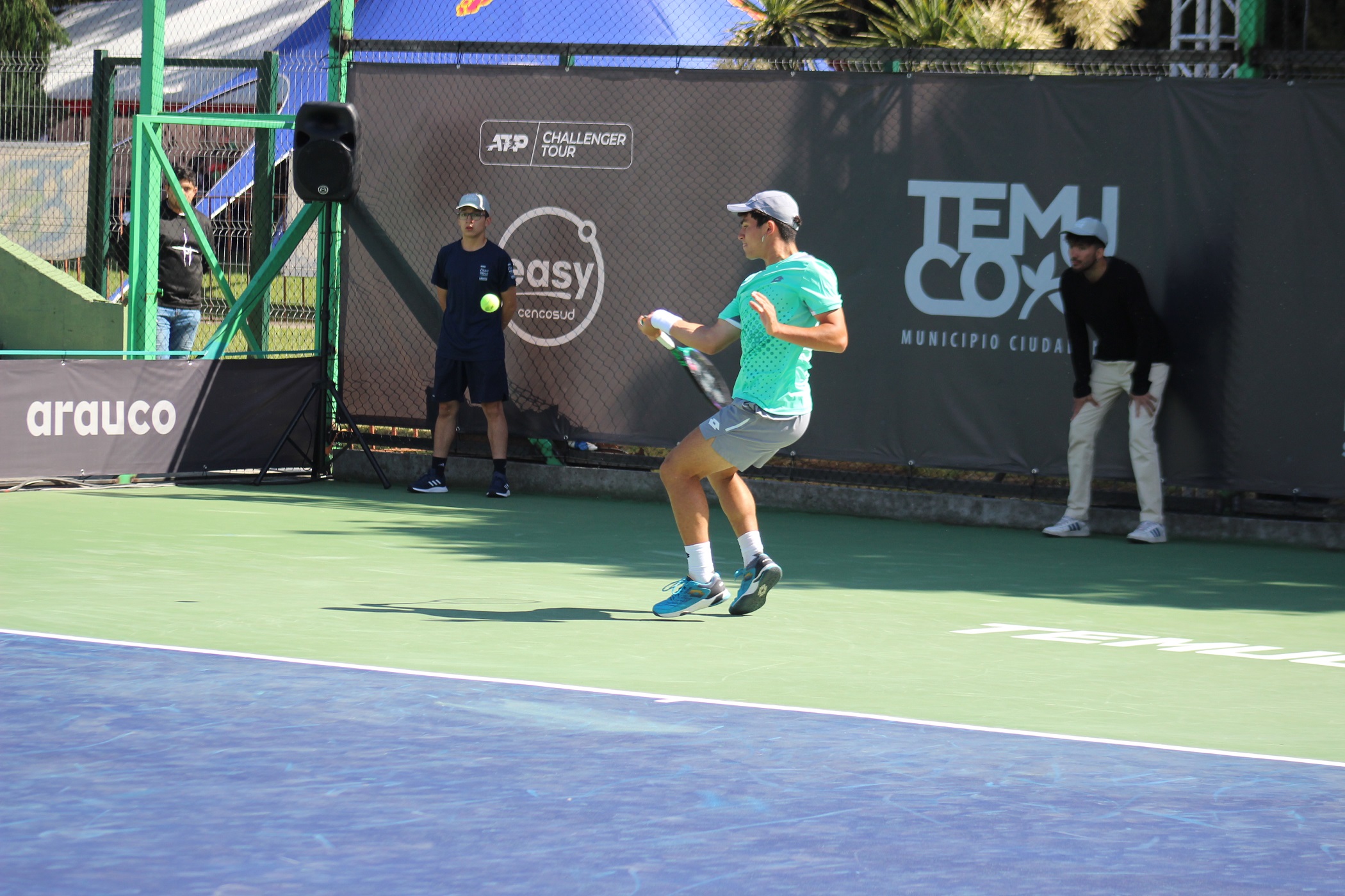 Villalón saca su 5° punto ATP