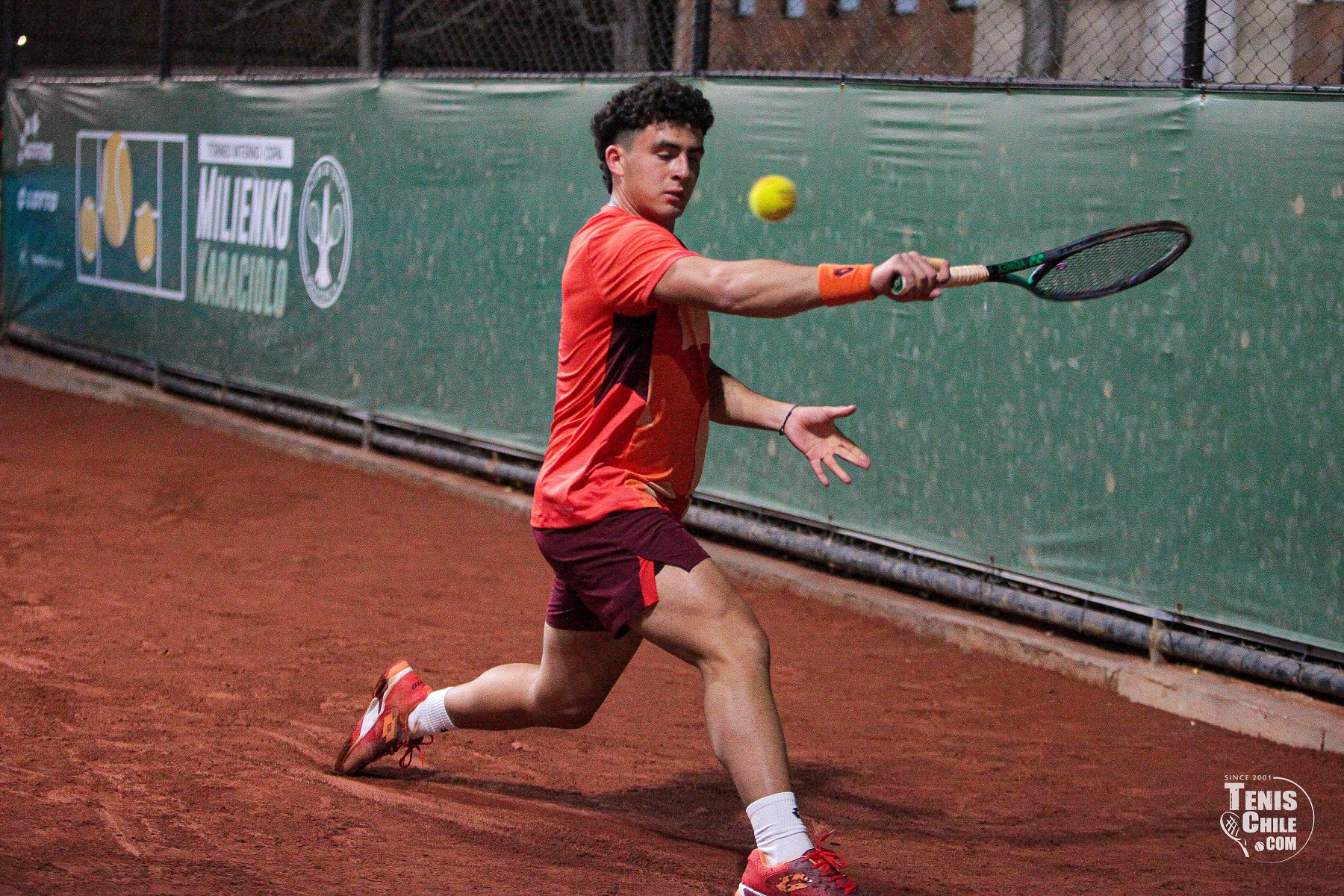 Villalón suma otro punto ATP