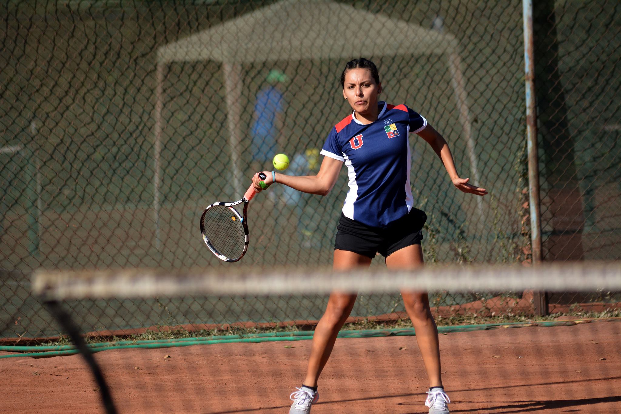 Selección de tenis de la Universidad de Chile logró el tricampeonato en la Copa Universus 2017