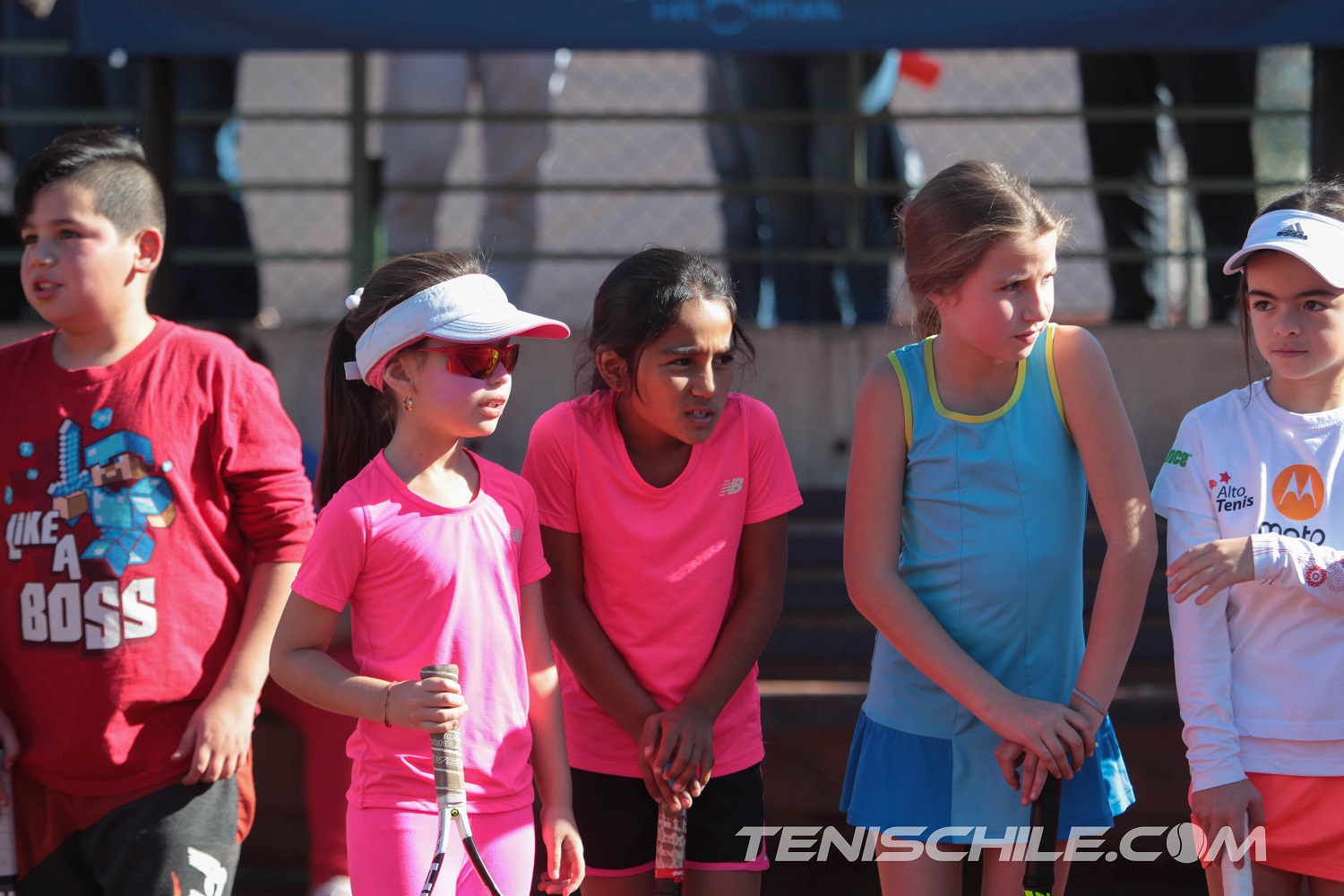 Sortearemos un celular Motorola entre los asistentes al Tenis 10