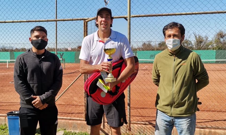 Rodrigo Suarez de papá a campeón RUN en Los Paltos