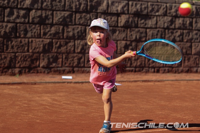 Tenis 10, un nuevo camino para el inicio en la carrera de un tenista