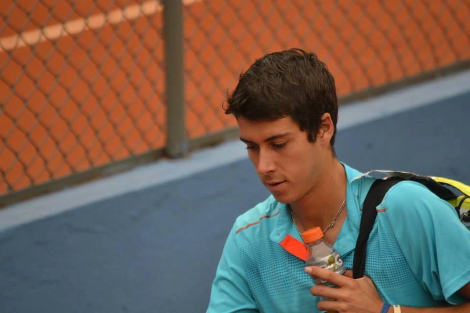 Sebastian Santibañez comparte su historia con el mundo del tenis