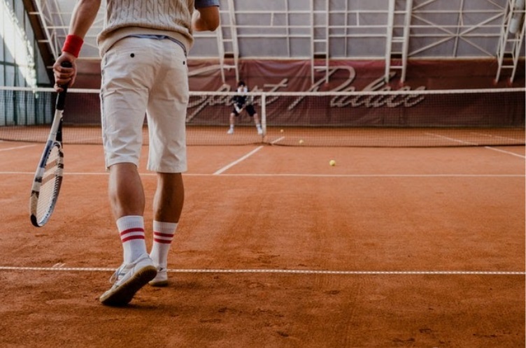 Las ventajas de comenzar a jugar tenis hoy