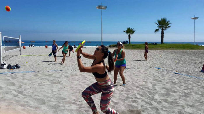 Iquique tuvo dinámica clínica de Tenis Playa con miras al G4 en mayo próximo