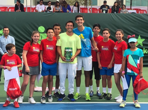 Marcelo Tomas Barrios Vera consigue en México su primer título profesional