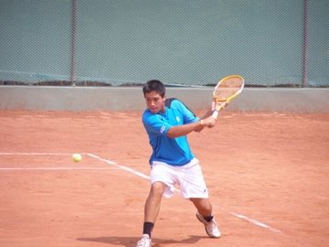 Tres chilenos pasan la qualy en Argentina
